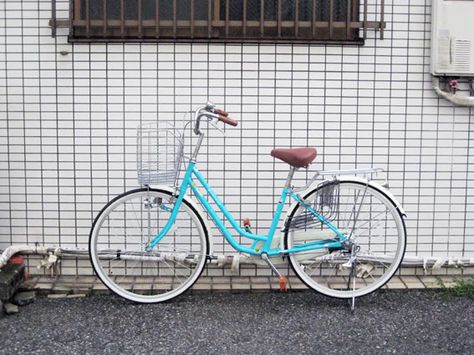 Mamachari Bike Japanese Bike With Basket, Japanese Bike, San Francisco Girls, Bike With Basket, Grandma Style, Bohemian Modern Style, Riding Bikes, Book Rack, Grandma Fashion