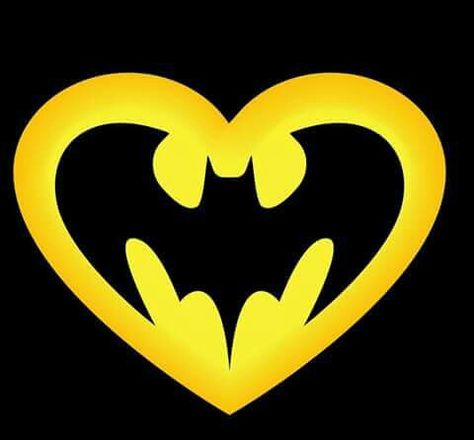 Batman Through The Years, Batman Valentines Drawing, Batman Hoco Poster, Joker Bedroom Ideas, In Love Aesthetic Pfp, Batman Valentine Ideas, Batman Card For Boyfriend, Batman Valentine Box Ideas, Bf Cards Cute Ideas