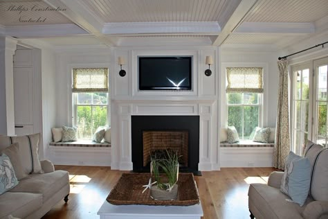 livingroom | My very talented and artistic brother Built thi… | Flickr Transitional Home Fireplace, Blanket Storage Cabinet, Seating Window, Custom Window Seat, Built In Around Fireplace, Fireplace Windows, Fireplace Seating, Living Room Built Ins, Fireplace Built Ins