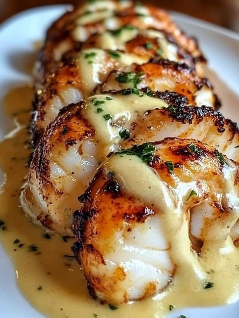 Garlic Butter Lobster, Butter Lobster, Seafood Dish Recipes, Lobster Dishes, Lobster Recipes Tail, Fish Dinner Recipes, Lobster Recipes, Fish Recipes Healthy, Lobster Tails