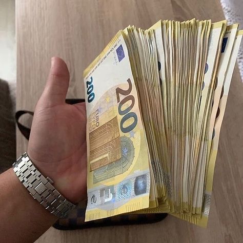 Money Vision Board, Fake Money, Money Stacks, Money On My Mind, Money Magnet, Money Goals, Money And Happiness, Forex Signals, Make Money Fast