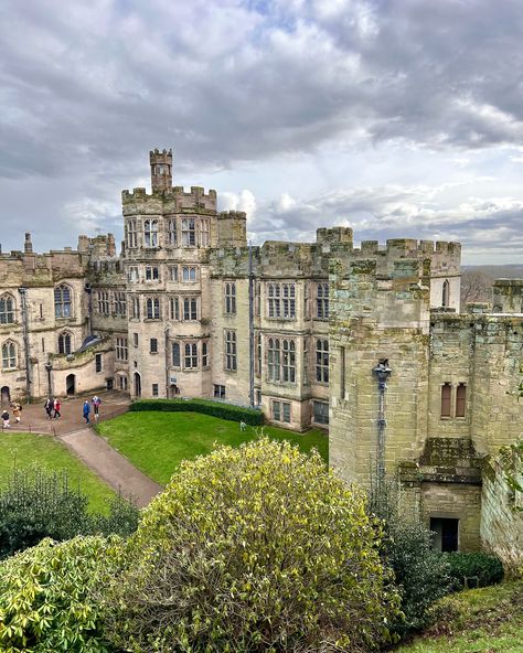 ‼️What to do and see in Warwick: 1. Warwick Castle. Warwick Castle is a medieval castle that was developed from a wooden fort, originally built by William the Conqueror during 1068. 2. Lord Leycester Hospital. Lord Leycester Hospital is located on High Street and is one of the best-preserved examples of medieval courtyard architecture in England. 3. St Mary’s Church. This stunning church was built almost 900 years ago. It was created by Roger de Beaumont, 2nd Earl of Warwick, in 1123. I... Wooden Fort, Warwick Castle, William The Conqueror, St Mary, Medieval Castle, Fort, University, England, Castle