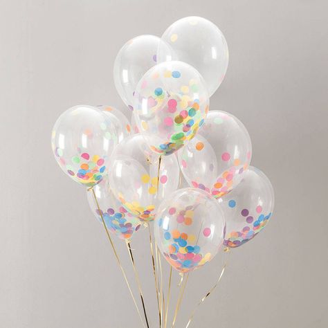 DIY confetti balloons via Toby & Roo :: daily inspiration for stylish parents and their kids. Duggee Party, Naming Ceremony Ideas, Clear Balloons With Confetti, Tulle Balloons, Confetti Balloons Birthday, Baby Naming Ceremony, Hey Duggee, 16 Balloons, Bubblegum Balloons