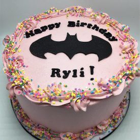 Batgirl Party, Pink Batman, One Direction Cakes, Bel Air Maryland, Batman Birthday Cakes, Easy Minecraft Cake, Kids Recipe, Batman Cake, Girly Cakes