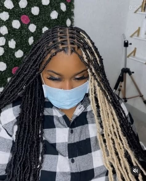 Soft Locs: 45 Gorgeous Inspos to Elevate Your Style Game Black And Grey Soft Locs, Black And Blonde Distressed Locs, Small Faux Locs Long With Color, Soft Loc Ideas, Black And White Soft Locs, Faux Locs With Blonde Highlights, Long Distressed Locs With Color, Black And White Faux Locs, Textured Soft Locs