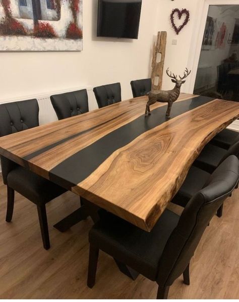 This is a Epoxy Resin Gaming or Trading Desk made with Walnut which is beautified with colored pigment. The resin river table is brand new and the contemporary design would be a unique addition to your home. With its perfect combination of style and function this piece of furniture is sure to be the star of any room. This modern table will also make for an awesome gift for your friends or relatives. Each one is created with high quality resin and individually handcrafted. Resin is a highly refle Live Edge Wood Dining Table, Resin Dining Table, Wood Dining Room Table, Kitchen Table Wood, Wood Dining Room, Live Edge Dining Table, Epoxy Table, Table For Living Room, Walnut Dining Table