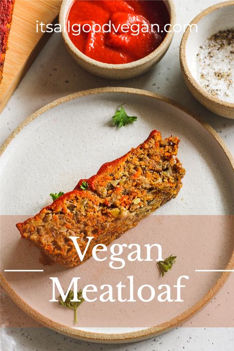 Looking for a delicious holiday main dish recipe? If so, this Vegan Meatloaf is just for you! Loaded with veggies, protein, and flavor it makes the perfect main entree. It’s such a simple and easy recipe that I make every Thanksgiving and Christmas. This recipe can be made gluten- free by using gluten-free breadcrumbs and soy sauce. #meatloaf #veganrecipes #healthyrecipes #vegan #vegetarian #glutenfree #holidayrecipes Chickpea Loaf, Vegan Meatloaf Recipe, Lentil Meatloaf, Vegetarische Diners, Vegan Casseroles, Veggie Loaf, Chickpea Vegan, Seasoned Chickpeas, Vegan Meatloaf