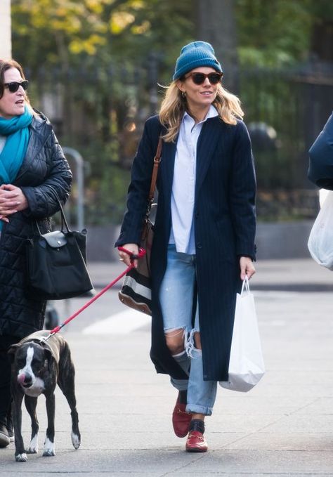 Sienna Miller Sienna Miller Style 2000s, Sienna Miller Style, Cool Street Style, Jeans Trend, Sienna Miller, Mode Inspo, 가을 패션, Inspiration Mode, Looks Style