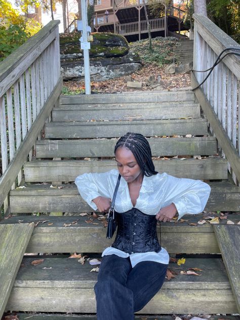 Dress Shirt With Corset Outfit, Styling Corset With Shirt, Plus Size Underbust Corset Outfits, Black Underbust Corset Outfit, Pirate Outfit Simple, Corset Over T Shirt Outfits, Small Corset Outfit, Skirt With Corset Outfit, Half Corset Outfit