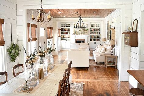 Before & After: A Simply Southern Cottage Makeover in Louisiana - Hooked on Houses Rustic Cottage Living Room, Rustic Cottage Interiors, Cottage Makeover, House Before And After, Southern Cottage, Country Cottage Decor, Cottage Living Rooms, Cottage Interior, Casas Coloniales