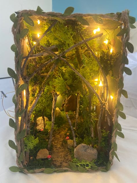 Book nook, #booknook #reading #books Fairy Nook Book, Diarama Ideas Nature, Miniature Forest Scene, Fairy Diorama Ideas, Fairy Garden Book Nook, Diy Booknook Ideas, Book Nooks Ideas, Booknook Aesthetic, Diorama Aesthetic