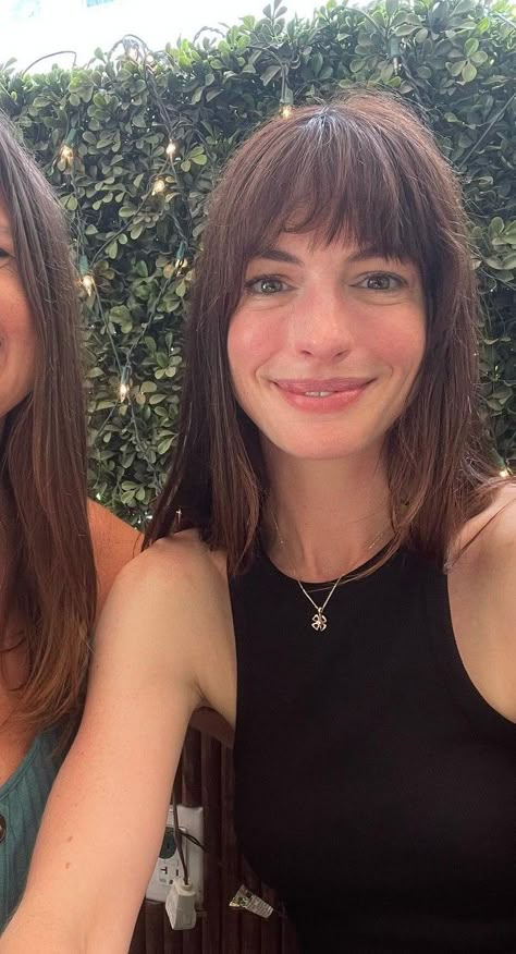 Anne Hathaway Bangs, Short Hair Sleek, Anne Hathaway Hair, Short Hair Thick, Sleek Short Hair, Hair Refresh, Ann Hathaway, Hair Sleek, Long To Short Hair