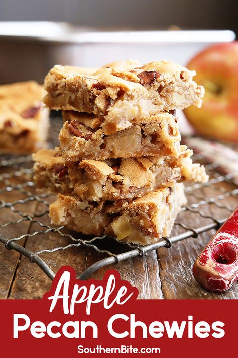 This recipe for Apple Pecan Chewies is fall-flavored pecan blondie perfection.  They're super easy and have tons of spice and caramel flavor packed in. Pecan Chewies, Blonde Brownies, Apples Cinnamon, Southern Desserts, Thanksgiving Harvest, Glass Baking Dish, Caramel Flavoring, Apple Desserts, Brownie Bar