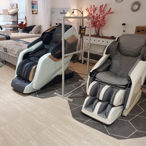 Massage chair home decor Massage Chair Room Ideas, Teachers Lounge Makeover, Lounge Makeover, Spa Massage Room, Portable Steam Sauna, Massage Room Decor, Wellness Room, Chair Massage, Portable Sauna