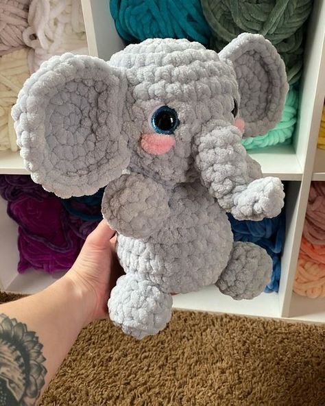 these images are for crochet patterns and these images are for crochet gifts Crochet Elephant Pattern, Aesthetic Patterns, Easy Crochet Animals, Crochet Aesthetic, Crochet Cow, Crochet Animals Free Patterns, Crochet Elephant, Beginner Crochet Projects, Cadeau Photo