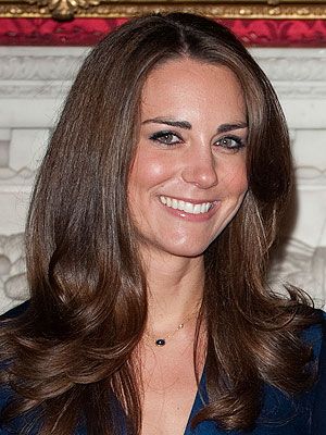 kate middleton brunette Moda Kate Middleton, Kate Fashion, Kate Middleton Hair, Kate Middleton Wedding, Engagement Hairstyles, Principe William, Princess Kate Middleton, Catherine Elizabeth Middleton, Middleton Style