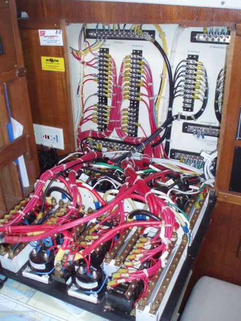 Boat Wiring, Hull Boat, Sail Yacht, Classic Sailing, Electrical Diagram, Boat Ideas, Electric Boat, Vintage Boats, Best Boats