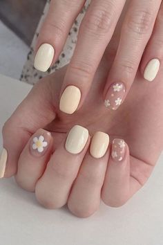 Short Nail Ideas Flowers, Cute Nails Really Short, Cute Nail Painting Ideas For Short Nails, Really Short Nail Designs Simple, School Nails Ideas Short, Simple Short Nail Ideas Natural, Short French Tip Nails With Flowers, Nail Ideas For Kids Summer, Nail Art For Really Short Nails