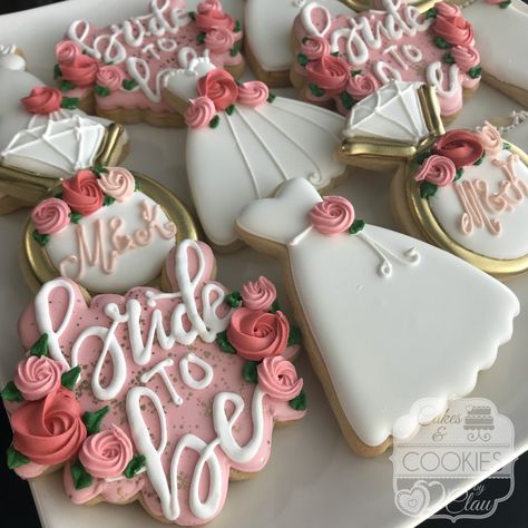 Bride To Be Bridal Shower Engagement Decorated Custom Cookies | Etsy Cookie Themes, Ideas For Bridal Shower, Wedding Cookies Decorated, Wedding Shower Brunch, Elegant Cookies, Weddings Elegant, Bridal Cookies, Bridal Shower Desserts, Bridal Shower Inspo