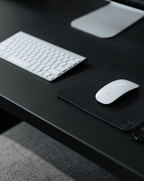 Apple Magic Mouse And Keyboard on Black Table ¡¤ Free Stock Photo, #Mouse, #Keyboard, #Black, #Magic, #Apple Minimalist Workspace, Tech Setup, Keyboard Cleaner, Keyboard Black, Wireless Keyboard And Mouse, Mouse And Keyboard, Jack Audio, Company Brochure, Mouse Keyboard