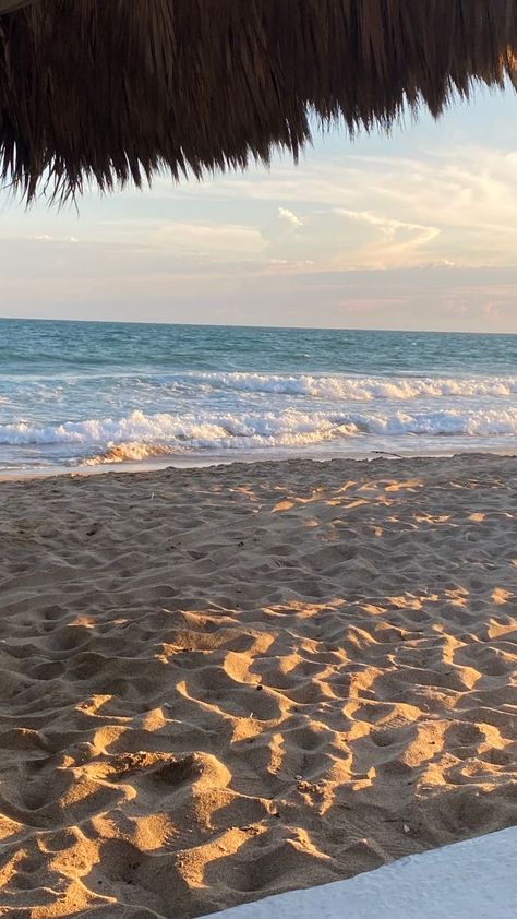 Beach Instagram Pictures, Beach Sunset Wallpaper, Beach Pic, Beach Photography Poses, Sunset Wallpaper, Beach View, Summer Photos, Instagrammer, Background Pictures