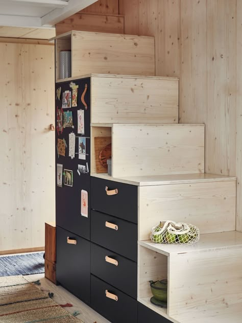 Tiny House Stairs Ideas, Tiny Home Floorplan, Design Casa Piccola, Tiny Home Designs, Tiny Home Layout, Tiny House Towns, Tiny House Furniture, Tiny House Stairs, Loft Stairs