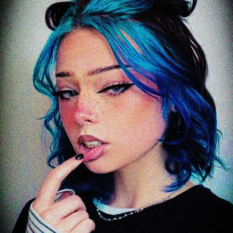 JENNI - song and lyrics by Yung Kage, Softwilly | Spotify Short Dyed Hair, Split Dyed Hair, Dyed Hair Inspiration, Split Hair, Dye Ideas, Pretty Hair Color, Hair Stylies, Dye My Hair, Hair Dye Colors