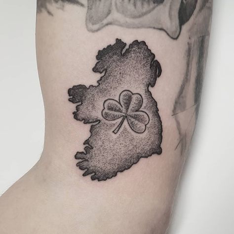 Outline Map of Ireland and Shamrock Tattoo | Tattoo Ideas and Inspiration Ireland Outline Tattoo, Spiritual Hand, Shamrock Tattoo, Ireland Tattoo, Tattoo Removal Cost, Map Of Ireland, Shamrock Tattoos, Key Tattoos, Ancient Tattoo