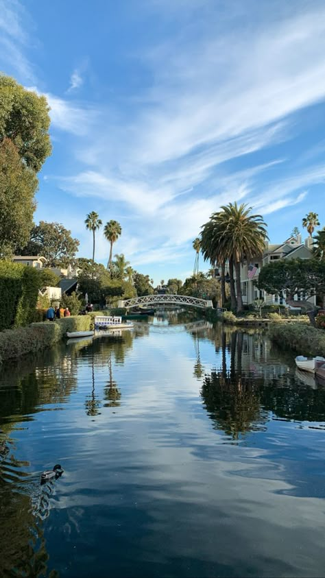 #travel #california #venice #venicebeach Venice California Aesthetic, Venice Beach Aesthetic, Venice Canals California, Venice Beach Canals, Venice Los Angeles, La Summer, Sweet California, California Aesthetic, Venice Beach California