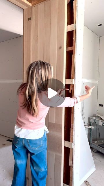 AMB | Anne-Marie Barton | The details in this bathroom are starting to show— the precision in the hinges.. the goal here is plaster up to the very edge where the... | Instagram Closet Door Ideas, Dorm Layout, Mediterranean Farmhouse, Plastered Walls, Hardware Ideas, Flush Door Design, Millwork Details, Awesome Houses, Building Remodeling