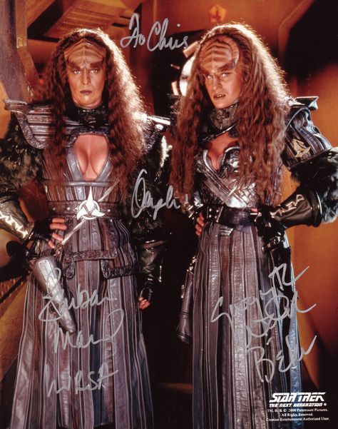 https://flic.kr/p/5MrUq7 | Barbara March Lursa and Gwynyth Walsh B'Etor Star Trek The Next Generation Klingon Women, Star Trek Outfits, Star Trek Fashion, Star Trek Actors, Star Trek Klingon, Star Trek Costume, Star Trek Crew, Star Trek Generations, Star Trek Cast