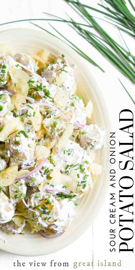 Sour Cream and Onion Potato Salad ~ this easy summer side dish recipe is a creative mashup of a potluck classic and everybody's favorite potato chip! #easy #recipe #sidedish #potatosalad #newpotato #mayonnaise #sourcream #classic #best Potato Salad Sour Cream, Sour Cream Potato Salad, Salad With Sour Cream, Sour Cream Potatoes, Summer Side Dishes Recipes, Greek Lemon Potatoes, Easy Summer Side Dishes, Barbecue Side Dishes, Salad Cream