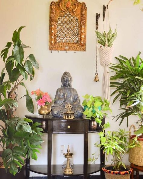 Living Room Statue Decor, Home Decor Buddha, Home Entryway Ideas Indian, Buddha Corner In Living Room, Buddha Corner Decor Garden, Corner Statue Ideas, Buddha At Home Entrance, Buddha Living Room Decor, Buddha Entrance Decor