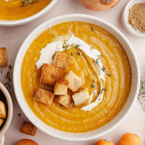 Roasted Carrot Butternut Squash Soup with Ginger Carrot Squash Soup, Carrot Butternut Squash Soup, Pumpkin Carrot Soup, Carrot Soup Recipes, Cozy Fall Recipes, Roasted Carrot, Dry Ginger, Carrot And Ginger, Carrot Soup