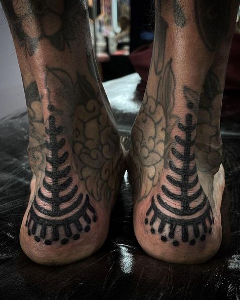 Heel Tattoo Men, Heel Tattoos, Croatian Tattoo, Toe Tattoos, Nouveau Tattoo, Ancient Tattoo, Handpoke Tattoo, 4 Tattoo, Calf Tattoo