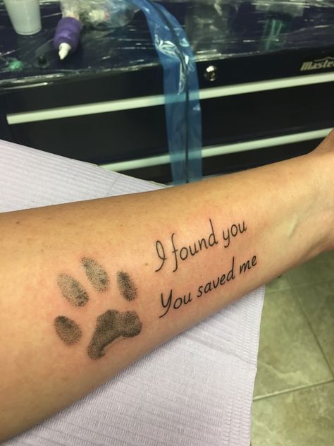 Dog Paw Print Tattoo With Quote, Dog Paw Print Tattoo With Name, Dog Tribute Tattoo In Memory Of, Cat Print Tattoo Memories, Dog Meaning Tattoos, Dog Meaningful Tattoos, Cute Tattoos For Dogs That Passed, Rescue Dog Tattoo Ideas, Cats Memorial Tattoo