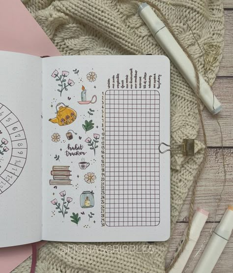 Bujo Ideas Habit Tracker, Habit Tracker Inspiration, Bujo Monthly Habit Tracker, Month Planner Aesthetic, Monthly Tracker Ideas, Bujo Tracker Ideas Monthly, Winter Habit Tracker, Bujo Habit Tracker Ideas, November Tracker