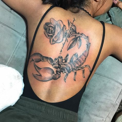 @AutenticAsh1105 Scorpio Tattoo, Snakebites, Scorpion Tattoo, Inspiration Tattoos, Tattoos Geometric, Back Tattoos For Guys, Tattoos Skull, Dope Tattoos For Women, Stomach Tattoos