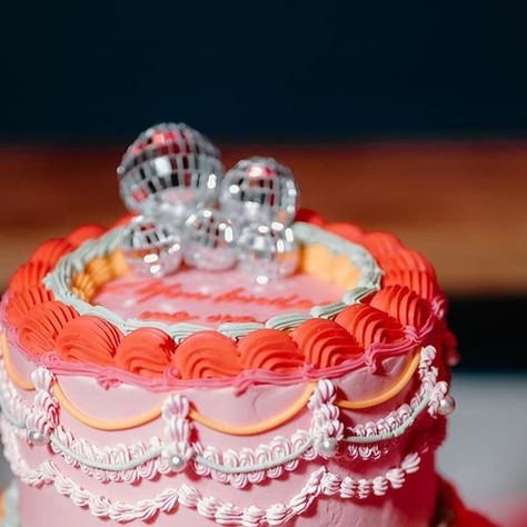 Ellie Gillard on Instagram: "Wedding cake of dreams. I don’t think I’ve ever had as many DMs about a wedding cake as I did about this one. So I figured it deserved a place on the grid. Hollie & Sam’s awesome pink retro style cake with mirror balls from @virgo.bakery.norwich Flowers by @posy_flwrs" Retro Heart Wedding Cake, Quirky Wedding Cake, 70s Wedding Cake, Wedding Cakes Colorful, Colorful Wedding Cake, Colorful Wedding Cakes, Heart Wedding Cakes, Baking Stuff, December 01