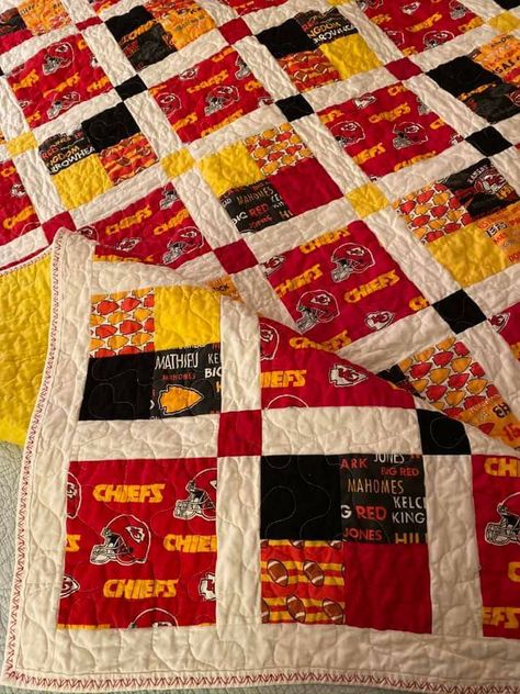 Kc Chiefs Quilt Pattern, Chiefs Quilt, College Quilts, Kansas City Chiefs Craft, Chiefs Crafts, Sports Quilts, Kansas City Chiefs Football, Chiefs Football, Fabric Ideas