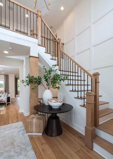 Staircase With Wooden Slats, Staircase Design Luxury Classic, Staircase With Carpet Runner, Staircase Design Luxury, Bungalow Stairs, Board And Batten Staircase, Batten Staircase, Staircase With Carpet, Functional Foyer