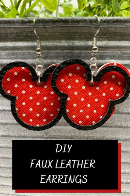 Faux Leather Earring Ideas, Easy Beginner Crochet Patterns, Diy Leather Earrings, Diy Disney Shirts, Travel Diy, Disney Diy, Disney Crafts, Leather Diy, How To Make Earrings