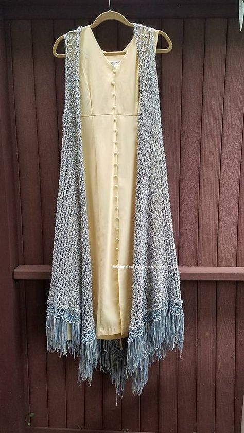 Ravelry: Groovy long hippie vest by Sharon Kay Crochet Fashion Boho, Long Vest Pattern, Weaving Clothes, Crochet Vest Outfit, Crochet Vest Pattern Free, Crochet Vests, Vest Pattern Free, Hippie Crochet, Boho Vest