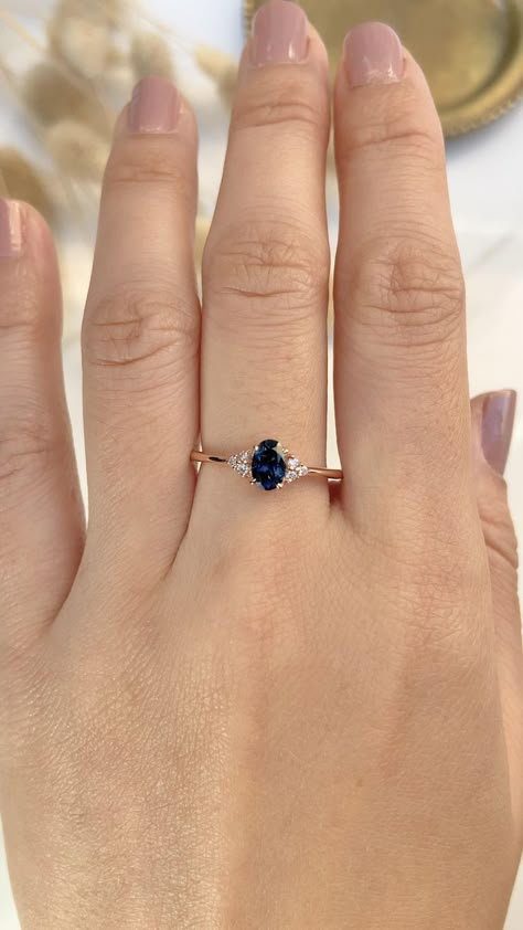 Engagement Rings Simple Sapphire, Simple Engagement Rings Sapphire, Blue Sapphire Rings Simple, Blue Sapphire Gold Ring, Simple Sapphire Engagement Ring, Saffire Ring, New Ring Designs Gold, Blue Sapphire Rings Engagement, Sapphire Engagement Ring Simple