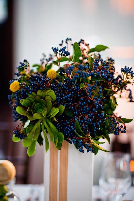 This floral centerpiece is absolutely striking, unique and gorgeous! #wedding #flowers Privet Berries, Modern Flower Arrangements, Floral Centerpiece, Trendy Flowers, Floral Cake, Wedding Los Angeles, Modern Flower, Home Flowers, Floral Centerpieces