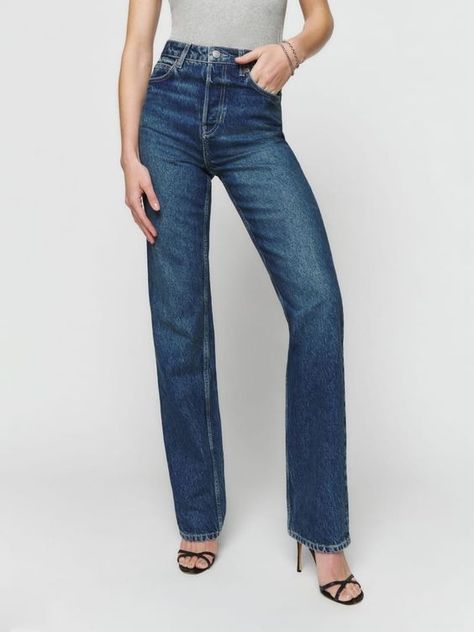 how to wear the classic essence in your everyday life Straight Long Jeans, Dark Jeans Outfit, Reformation Jeans, Sustainable Denim, Fashion Capsule Wardrobe, Stretch Denim Fabric, Scandinavian Fashion, Fashion Capsule, Long Jeans