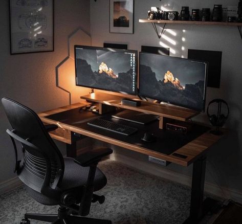 Modern Home Offices, Home Studio Setup, Small Home Offices, Bedroom Setup, Workspace Inspiration, Studio Room, Game Room Design, Home Office Setup, Wooden Desk