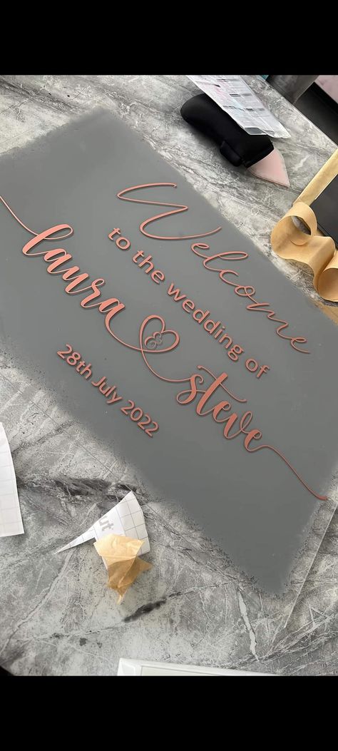 Make wedding signs with cricut Cricut Ideas For Wedding Decor, Wedding Stuff Made With Cricut, Acrylic Signs Wedding Diy, Fall Wedding Cricut Ideas, Cricut Wedding Welcome Sign, Cricut Wedding Signs Vinyl Lettering, Canvas Wedding Signs Diy, Cricket Wedding Signs, How To Make An Acrylic Sign