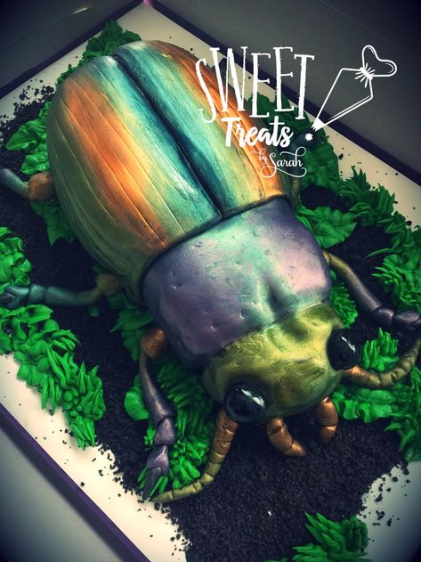 Beetle Cake, Lizard Cake, Bug Birthday Cakes, Edible Bugs, Bug Cake, Forest Birthday, 4th Birthday Cakes, Boy Birthday Party Themes, Childrens Birthday Cakes