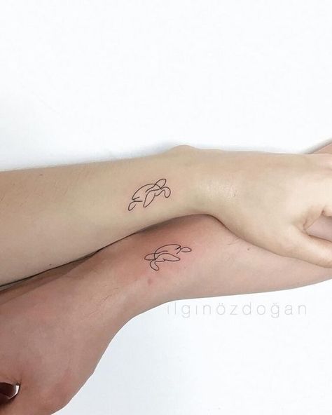 Minimalist Turtle Tattoo, Small Hawaiian Tattoo, Honu Tattoo, Zee Tattoo, Small Turtle Tattoo, Tattoo Turtle, Tortoise Tattoo, Hawaii Tattoos, Sea Turtle Tattoo